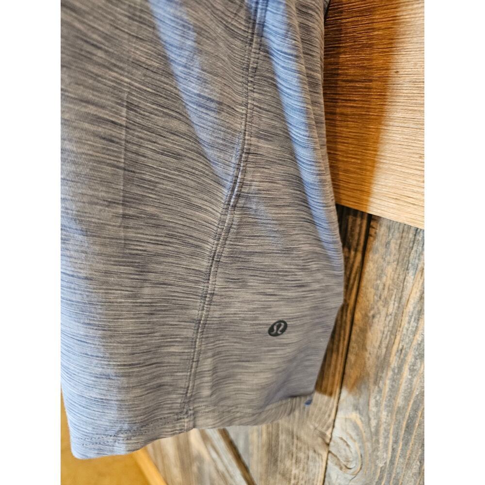 Lululemon Seriously Light Luon, Silverescent 8  (?) Everyday tank EUC layering - Picture 5 of 8